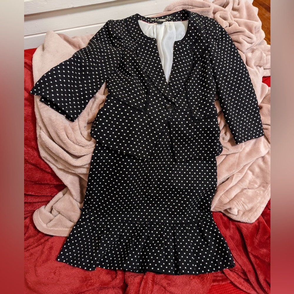 White House Black Market black and white suit, 0